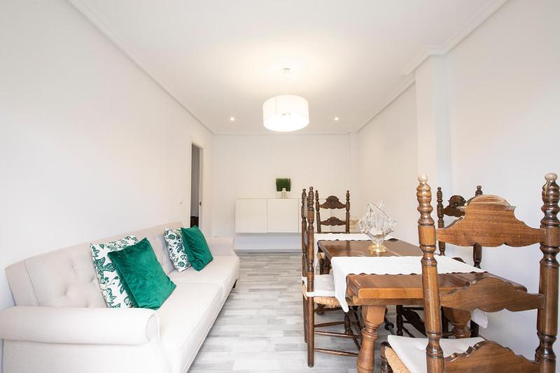 Beautiful apartment with terrace - Prime location! - image 5