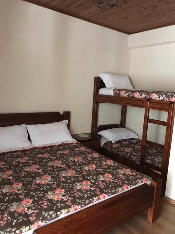 Quadruple Room with Mountain View image 1