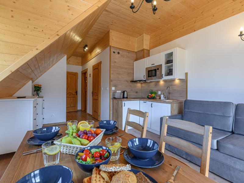 One-Bedroom Apartment image 3