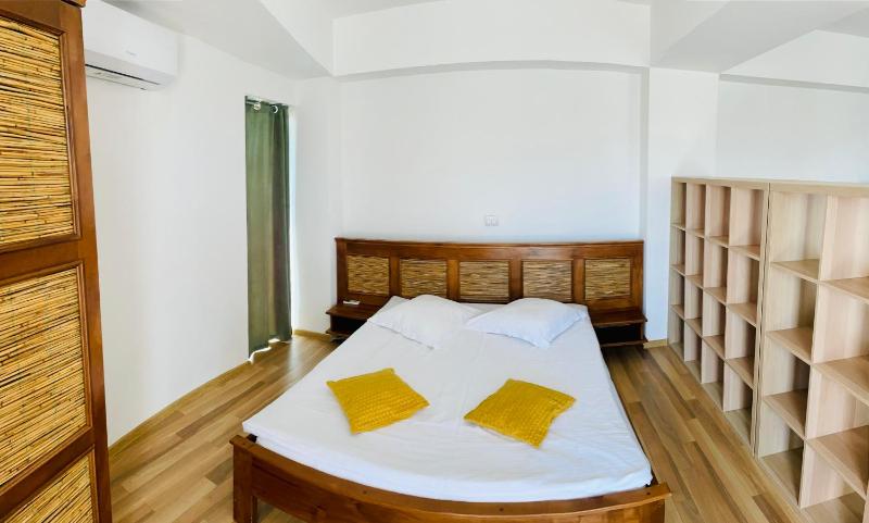 Apartment with Terrace image 1