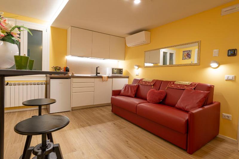 One-Bedroom Apartment image 1