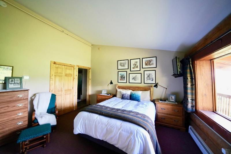 Queen Room with Sea View image 3