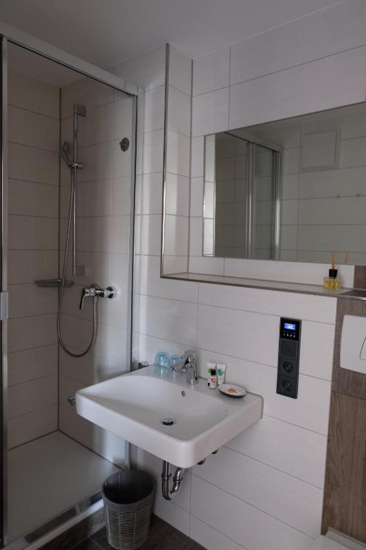 Double Room with Private Bathroom image 4
