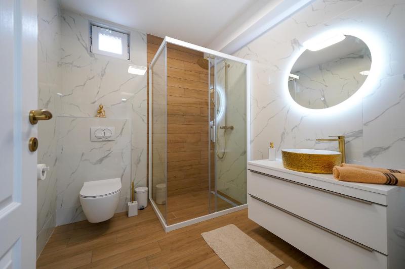 Apartmani Carmen - image 1