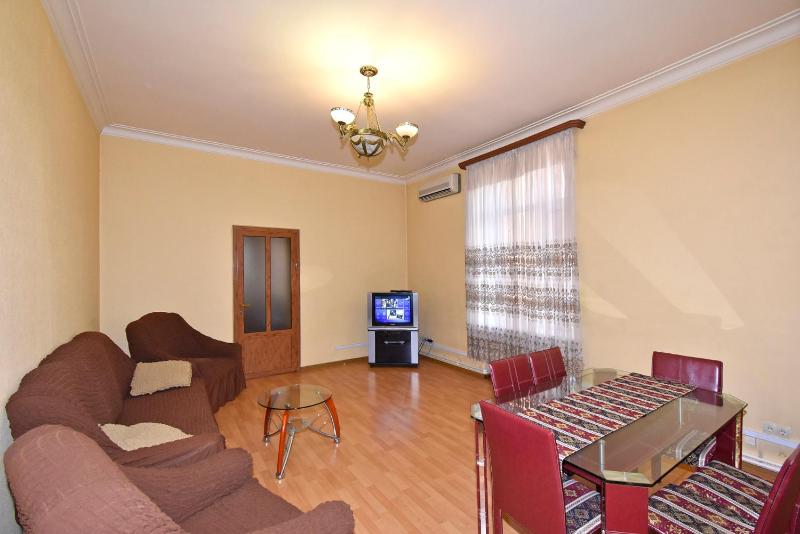 Apartment image 3