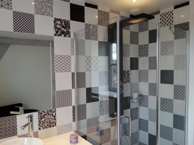 Standard Double Room image 2