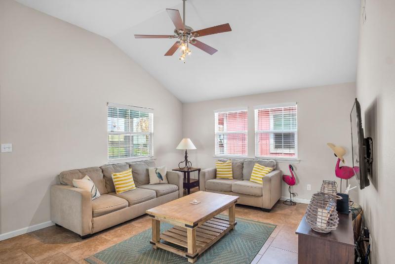 Three-Bedroom House image 2