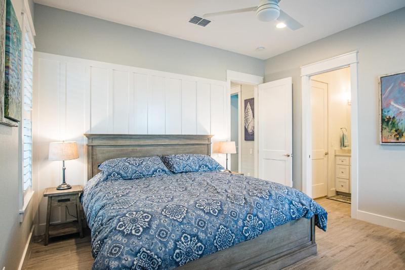 Three-Bedroom House image 3