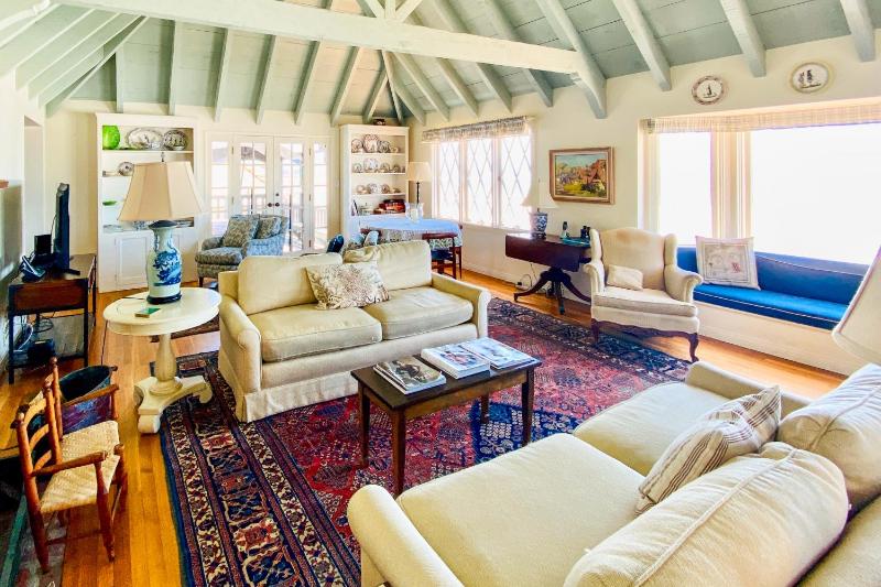 Chalet image 2