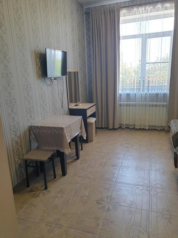 Budget Twin Room image 2