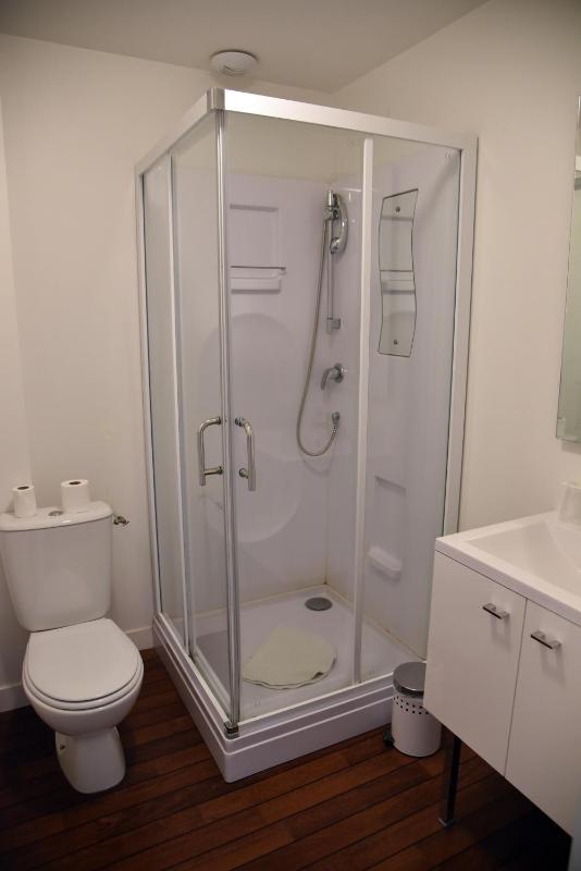 Classic Double Room image 4