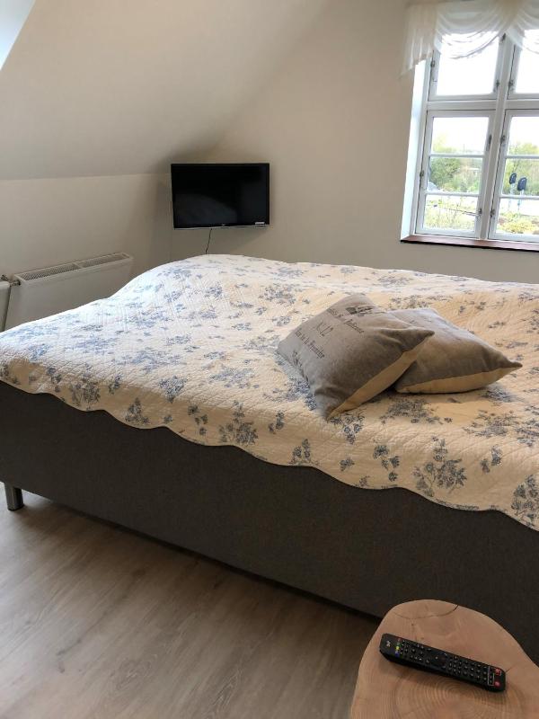 Double Room image 1
