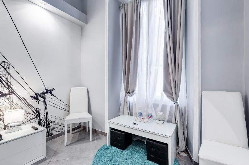 Superior Double Room image 4