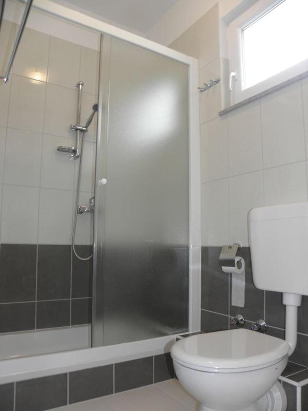 Apartment in Duce with sea view balcony air conditioning Wi-Fi (4166-5) - image 22