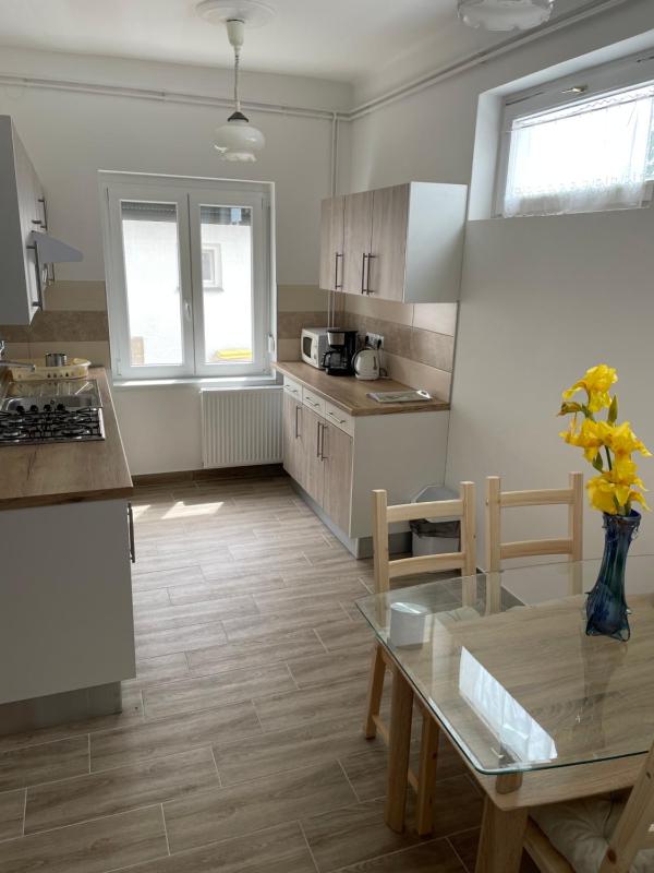 Pingvin Cukrászda Apartman Images