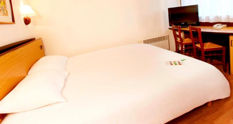 Double Room image 2