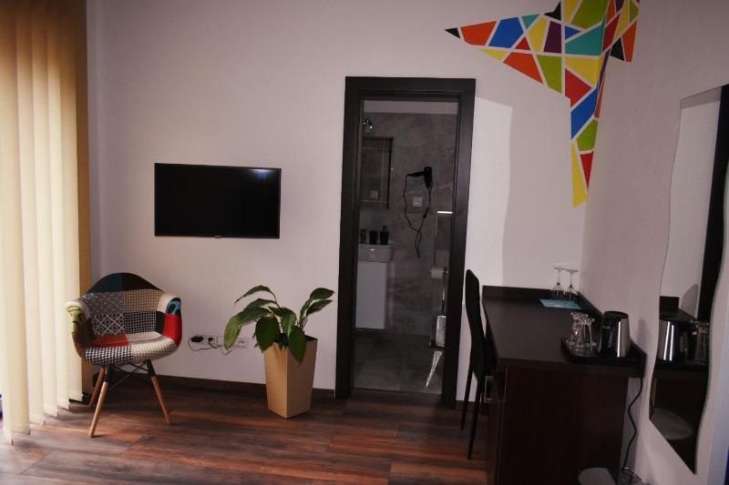 Single Room image 2