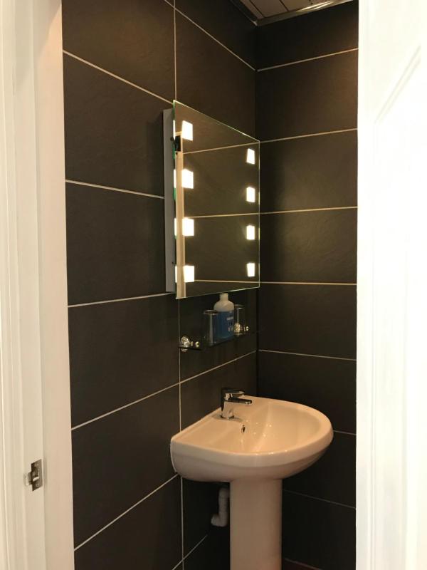 Deluxe Double Room image 2