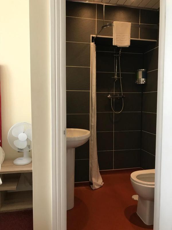 Deluxe Double Room image 3