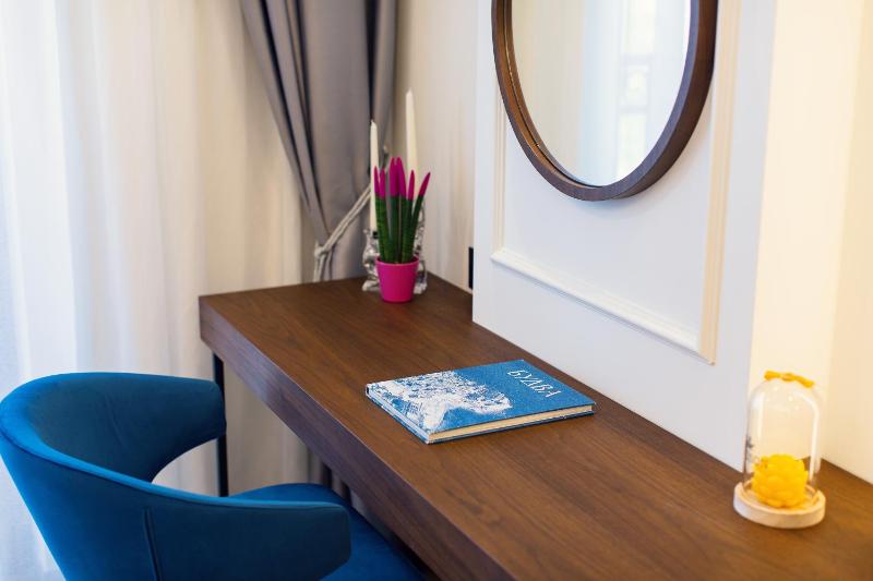 Economy Double Room image 4