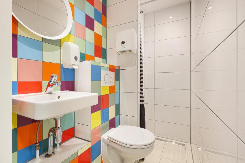 Hans Brinker Hostel Amsterdam - image 16