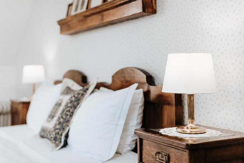 Double or Twin Room image 2