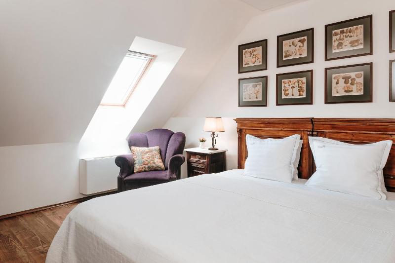 Deluxe Apartment image 3