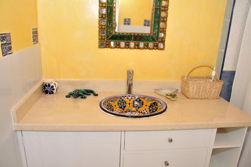 I-Nice 1 Bedroom Apt Laguito - image 5