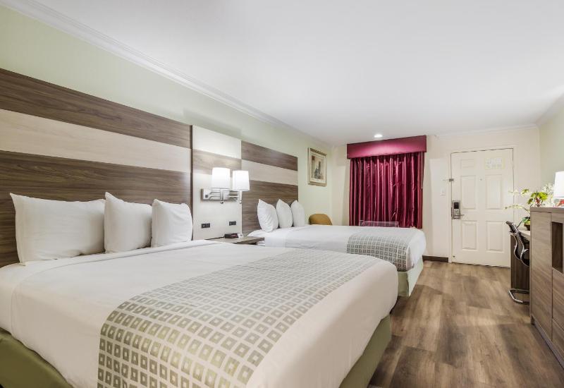 Queen Room with Two Queen Beds image 1