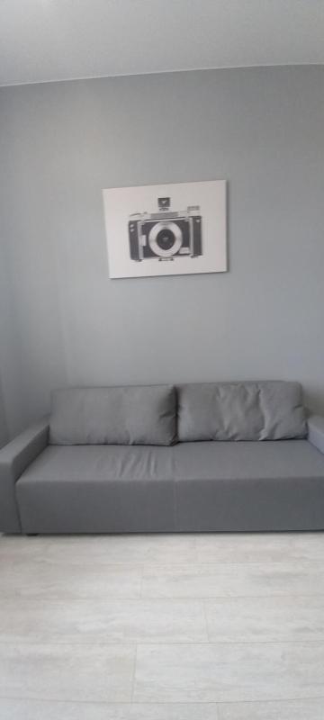One-Bedroom Apartment image 1
