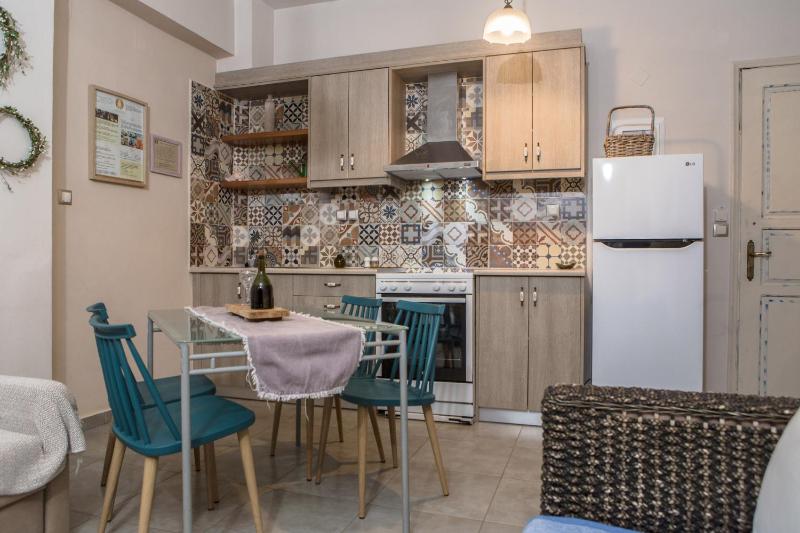 One-Bedroom Apartment with Outdoor Pool image 2