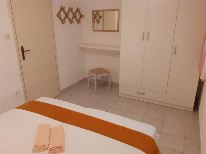 One-Bedroom Apartment with Terrace image 2
