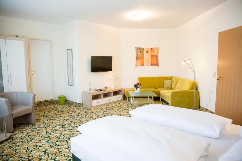 Comfort Double Room image 3