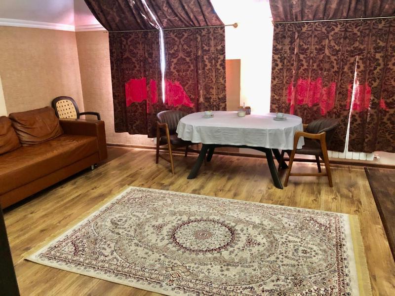 One-Bedroom Apartment image 1