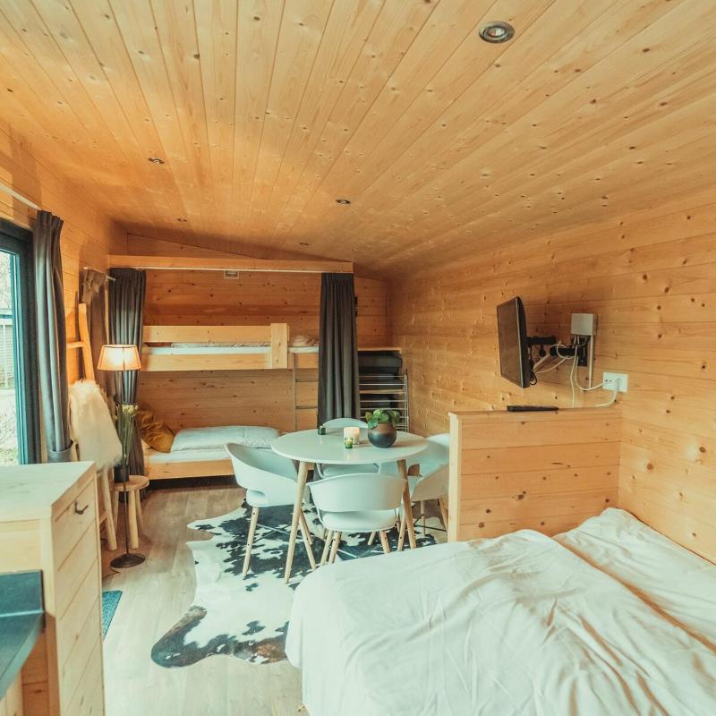 Studio Apartment image 1