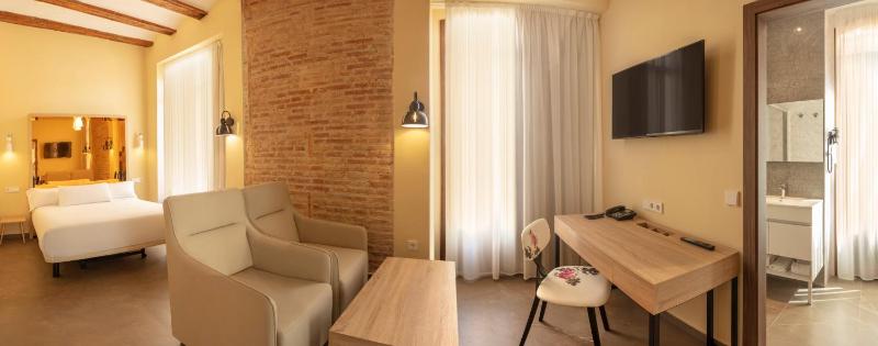 Superior Double Room image 2