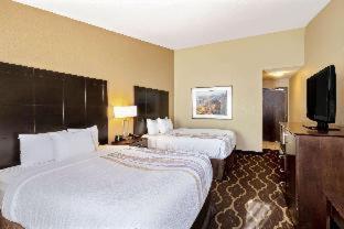 Room #49093428