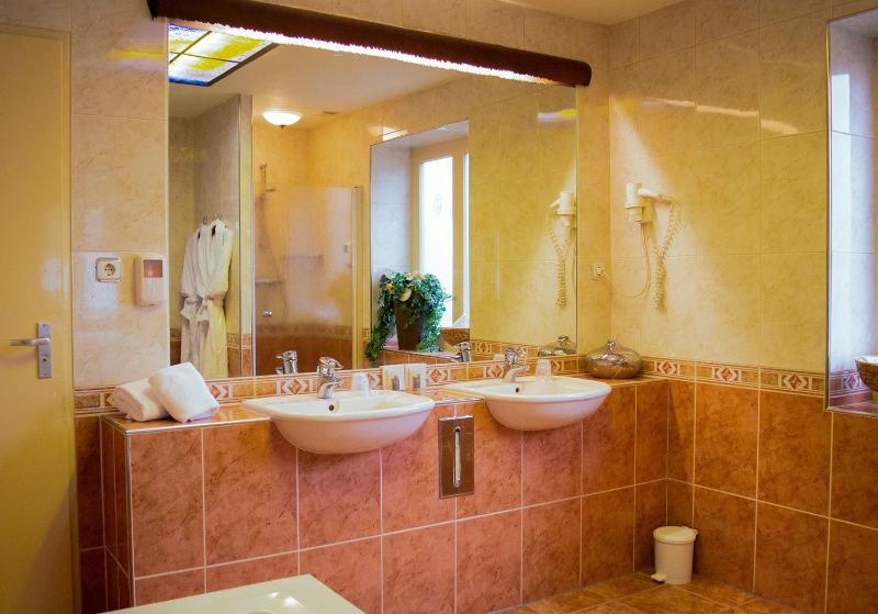 Superior Suite met bubbelbad image 3