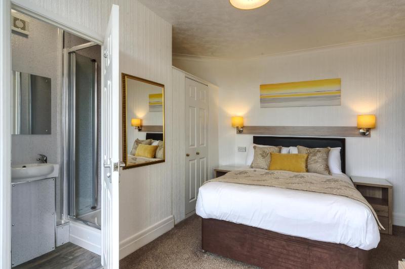 Palm Court - image 38