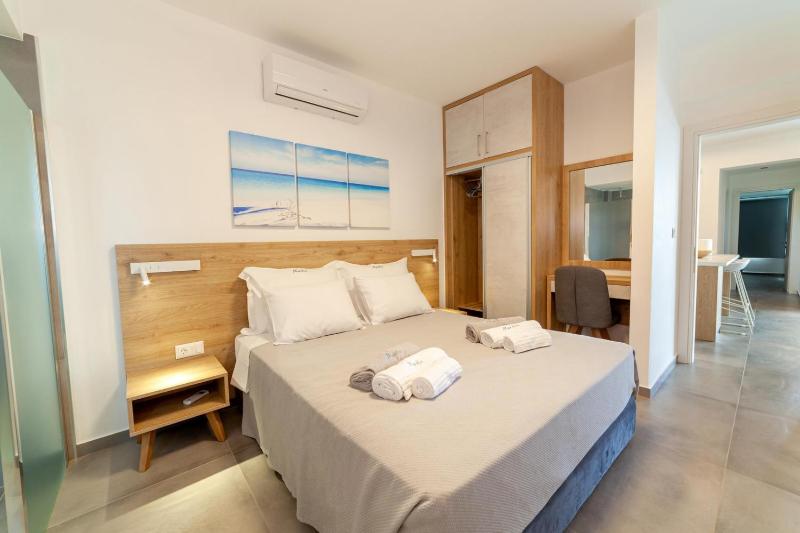 Two-Bedroom Villa image 3
