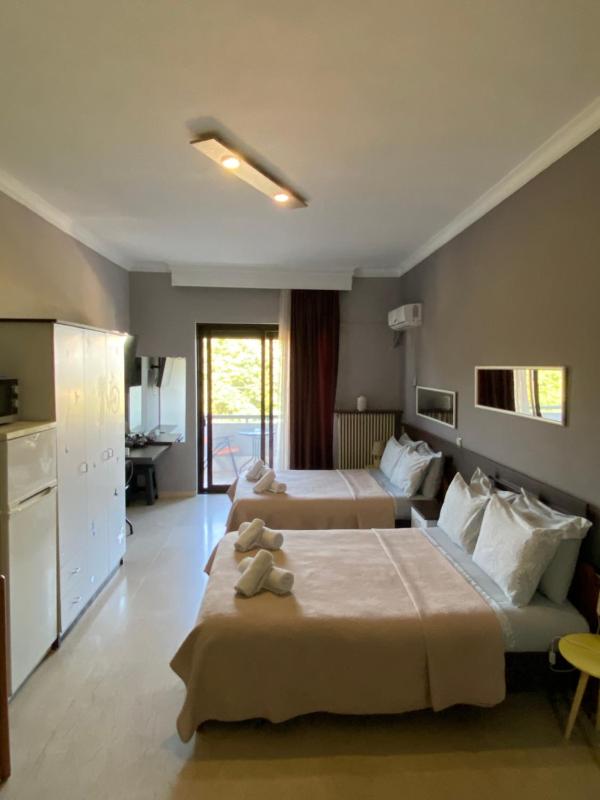 Alexander Apartments - image 7