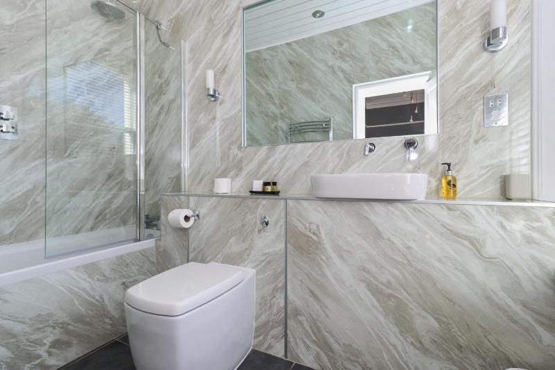 Executive Double Room image 2
