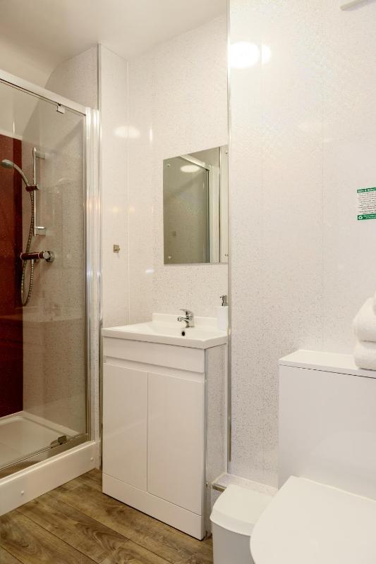 Double Room image 2