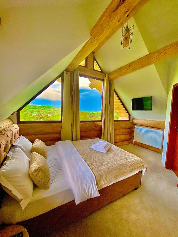 Four-Bedroom House image 2