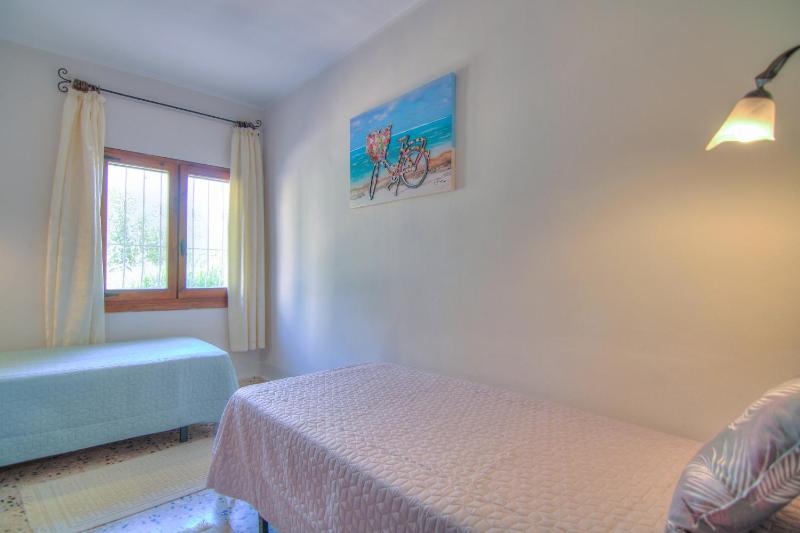 Villa con piscina y vistas al mar - Mar 27 H - image 6