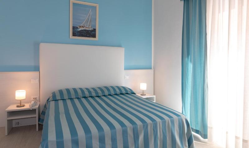 Double or Twin Room with Terrace image 2