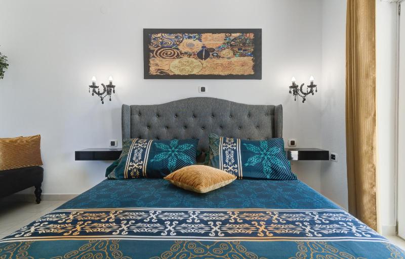 Apartments Prpic Senj - image 12