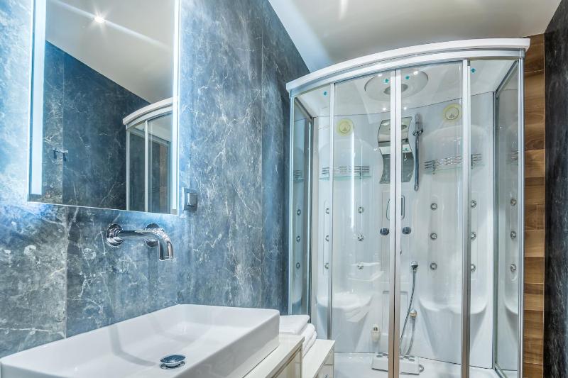Junior Suite image 2