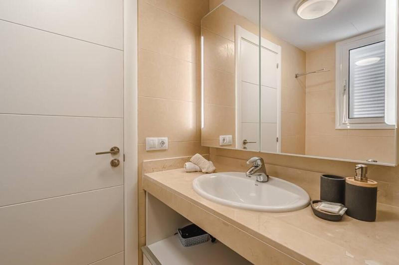 Ocean View Apartment with AC Pool Playa Arena PA05 - image 15