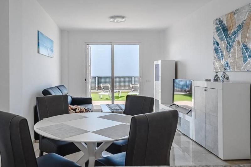 Ocean View Apartment with AC Pool Playa Arena PA05 - image 6